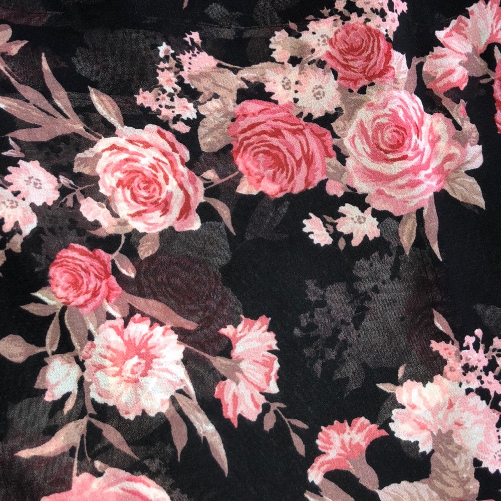 Rose Pattern Tank Top - Picture 2 of 4